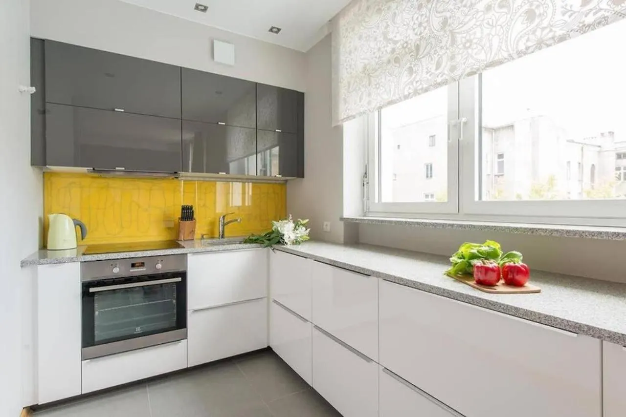 Modern And Cozy- Golden Apartments- Central Location Warsaw Apartment