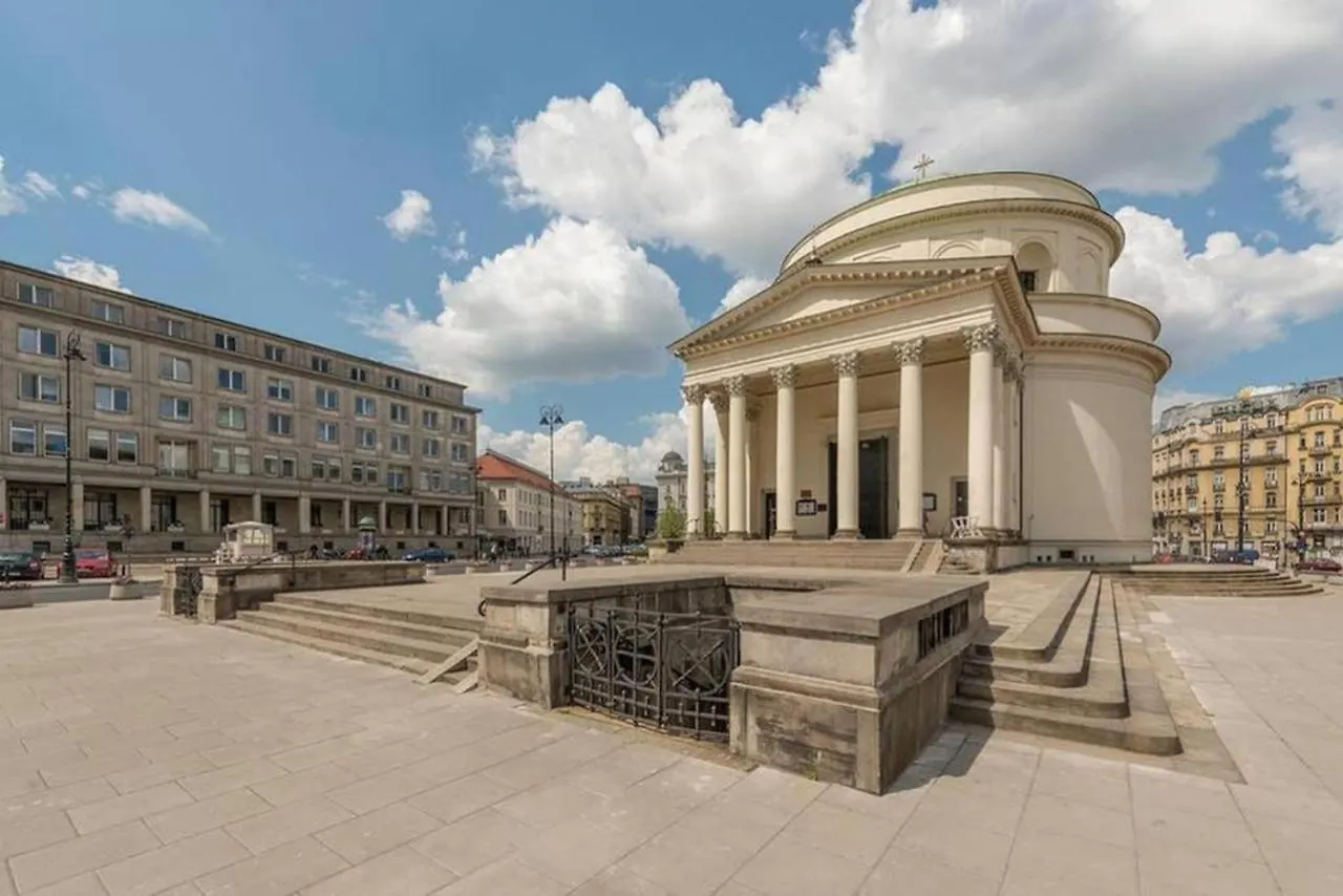 Apartment Modern And Cozy- Golden Apartments- Central Location Warsaw